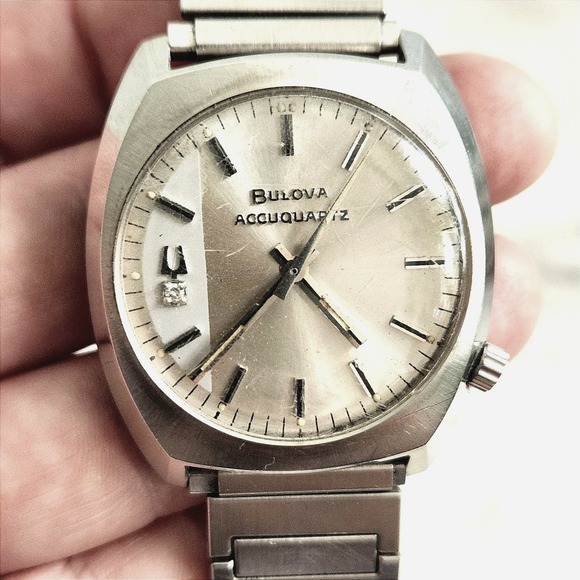 Vintage Bulova Accutron Accuquartz Stainless Steel Diamond 218 Watch FOR‎ PARTS